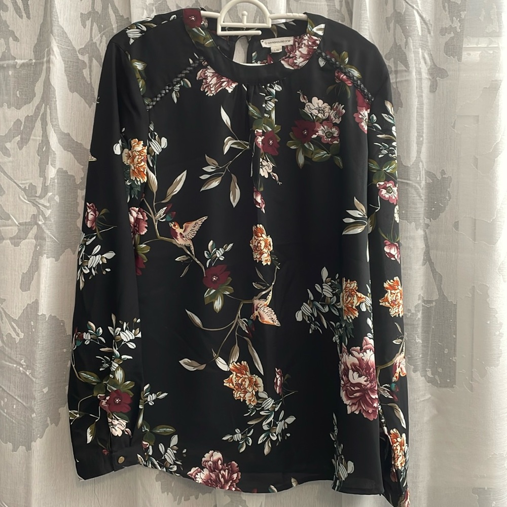Warehouse One floral blouse Size: Large
